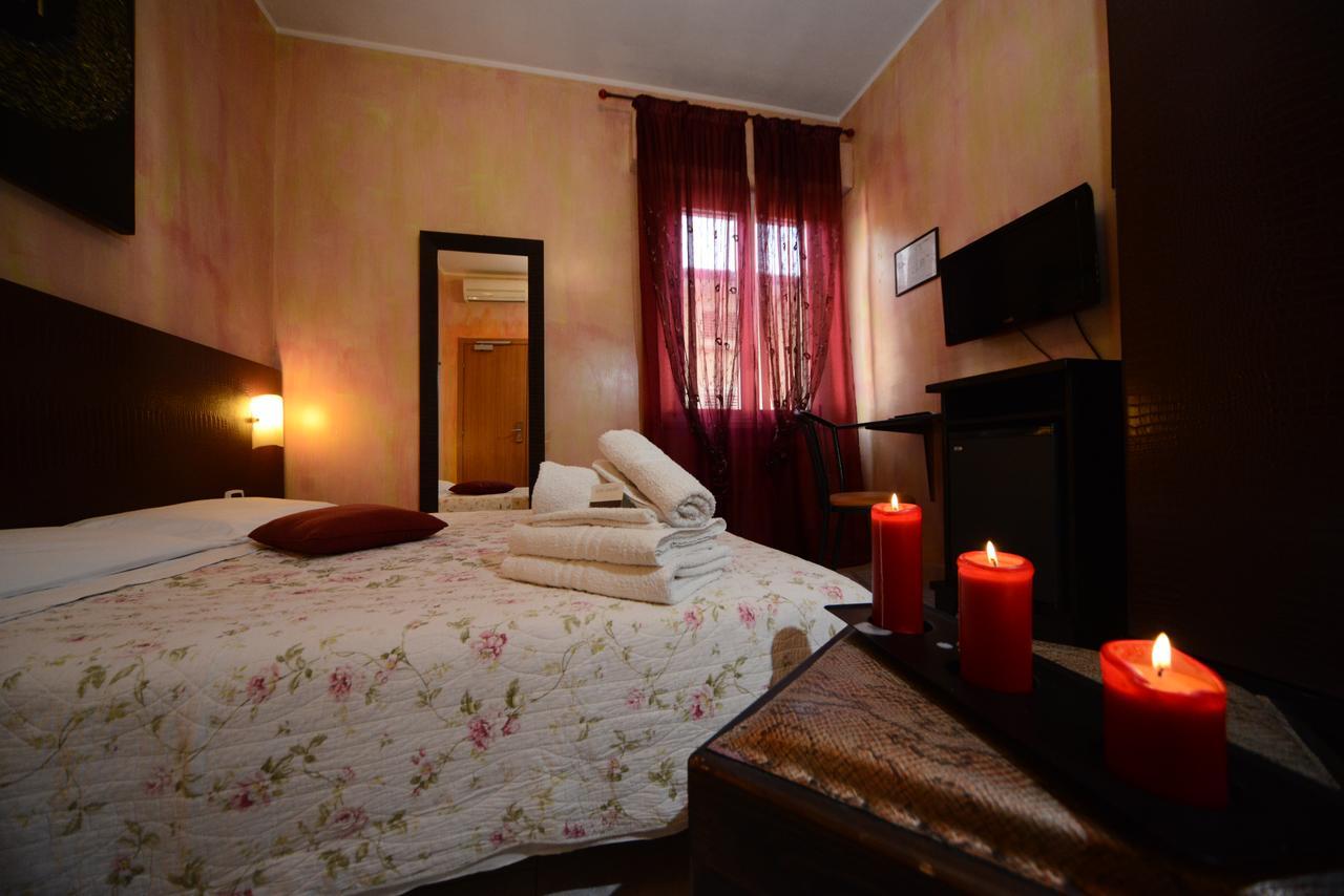 Hotel Okinawa Rimini Esterno foto